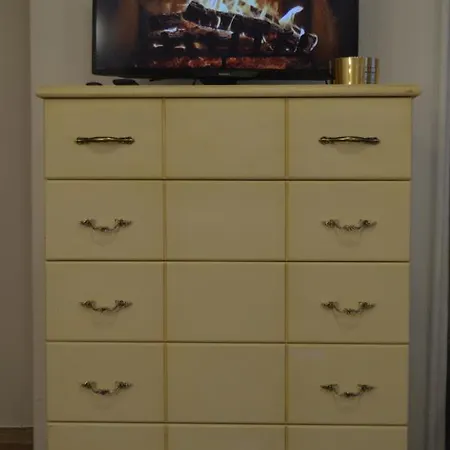 Romantic Apt-great Location- Center-free Parking-self Check-in- Old Town 20 Min Riga