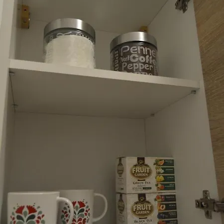 Romantic Apt-great Location- Center-free Parking-self Check-in- Old Town 20 Min Lägenhet Riga