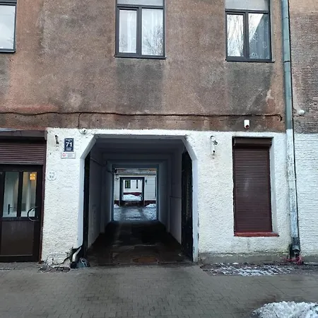 Apartment Romantic Apt-great Location- Center-free Parking-self Check-in- Old Town 20 Min *