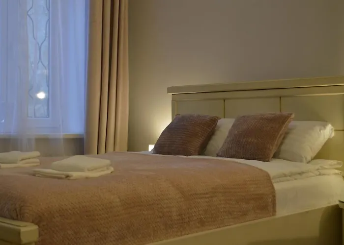 Romantic Studio-great Location- Center-free Parking-self Check-in- Old Town 20 Min