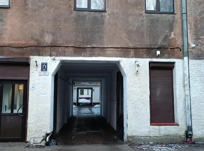 דירה Romantic Studio-great Location- Center-free Parking-self Check-in- Old Town 20 Min *