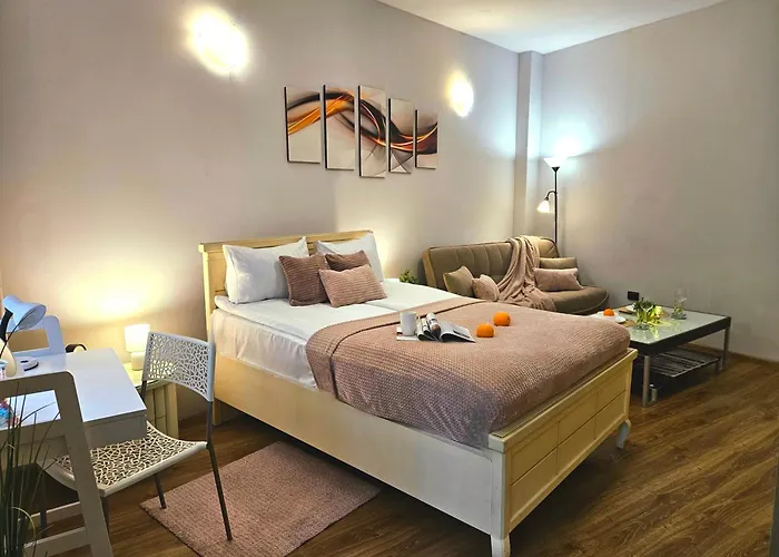 Romantic Studio-great Location- Center-free Parking-self Check-in- Old Town 20 Min