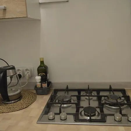 Romantic Apt-great Location- Center-free Parking-self Check-in- Old Town 20 Min * ريغا